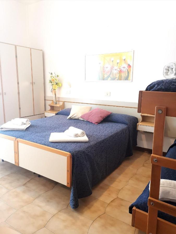 רימיני Hotel Alcazar מראה חיצוני תמונה