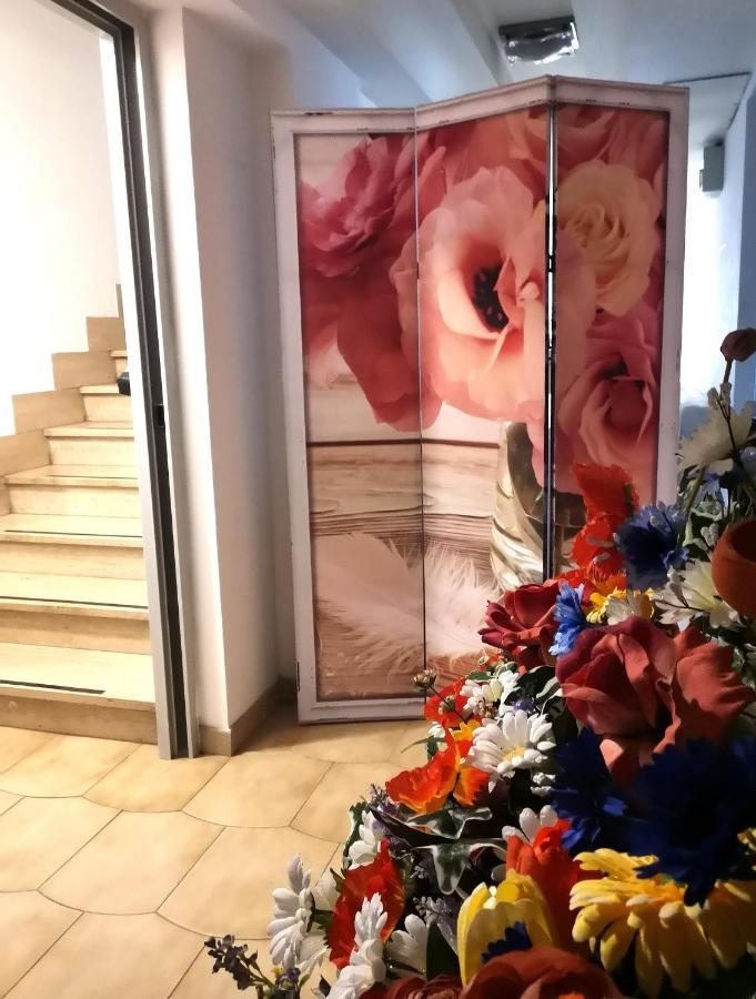 רימיני Hotel Alcazar מראה חיצוני תמונה