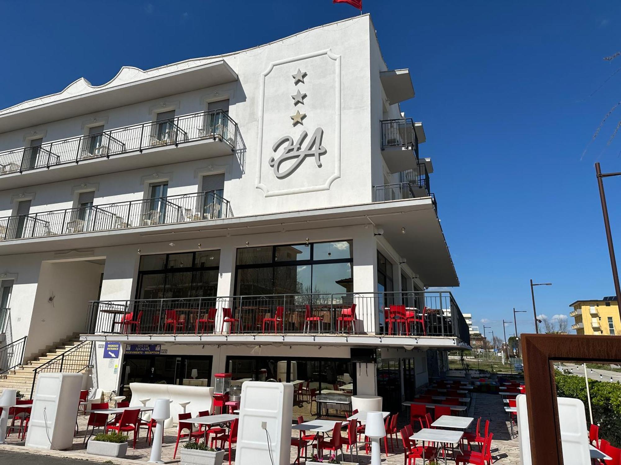 רימיני Hotel Alcazar מראה חיצוני תמונה