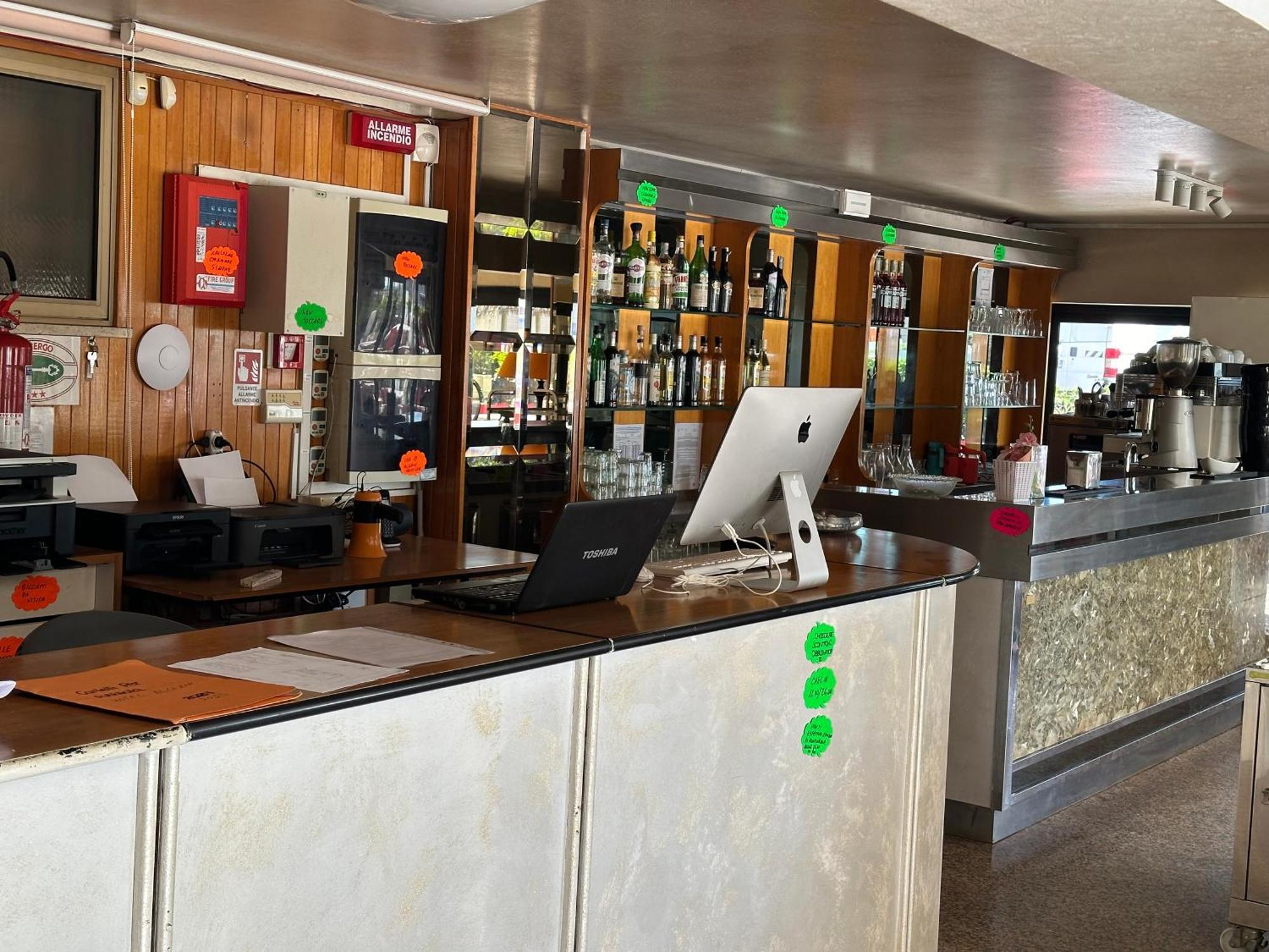 רימיני Hotel Alcazar מראה חיצוני תמונה